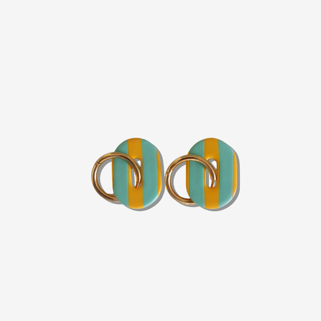 Stripy oval